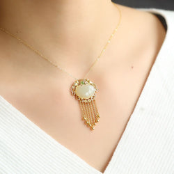 The Sassy Tassel Pendant with Chain