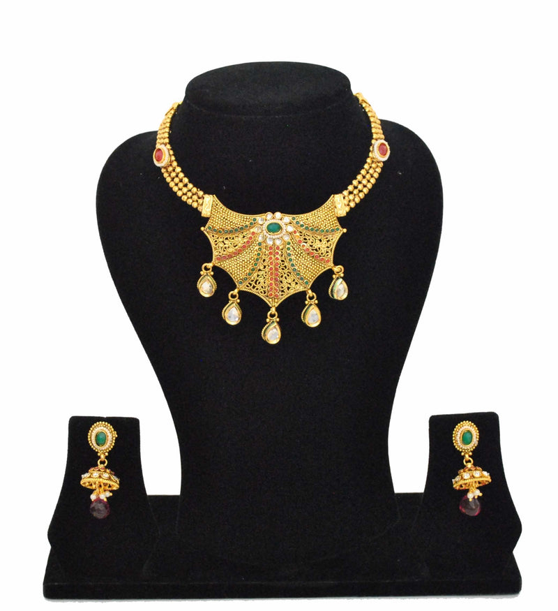 The Traditional Kundan Polki Jewelry Set