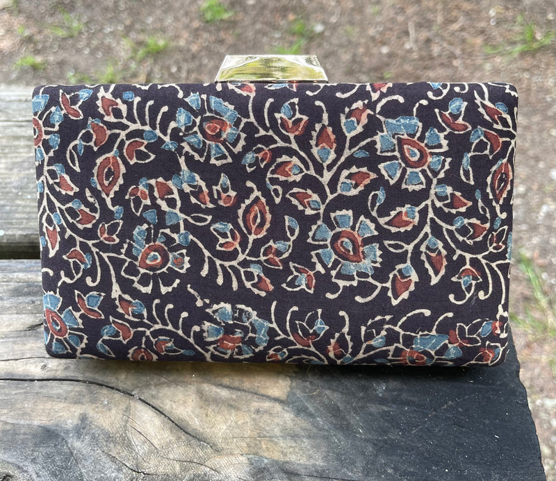 The Kalamkari Box Clutch : Black