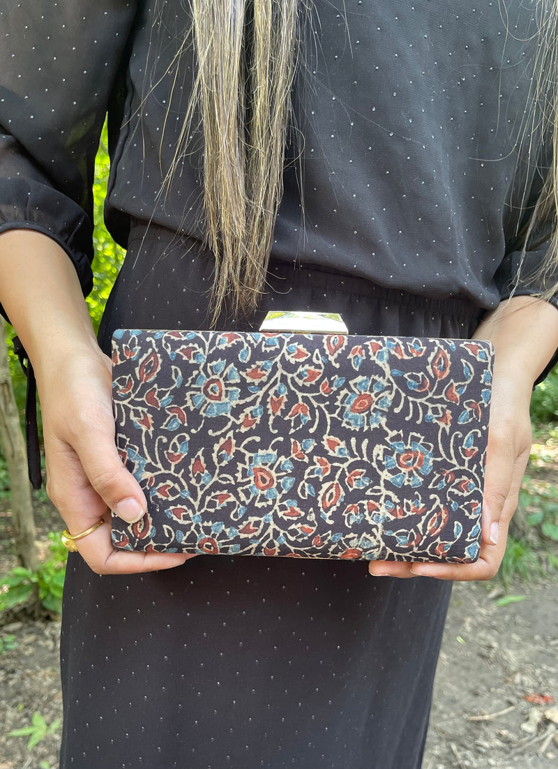 The Kalamkari Box Clutch : Black