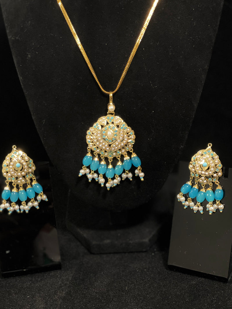 The Turquoise Jadau Pendant Set