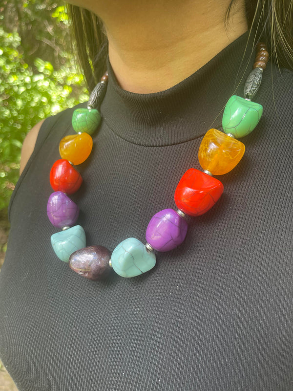 The Multicolored Stones Necklace